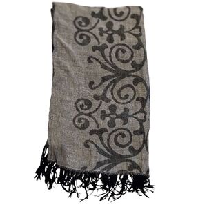 Elegant Black and Gray Scarf